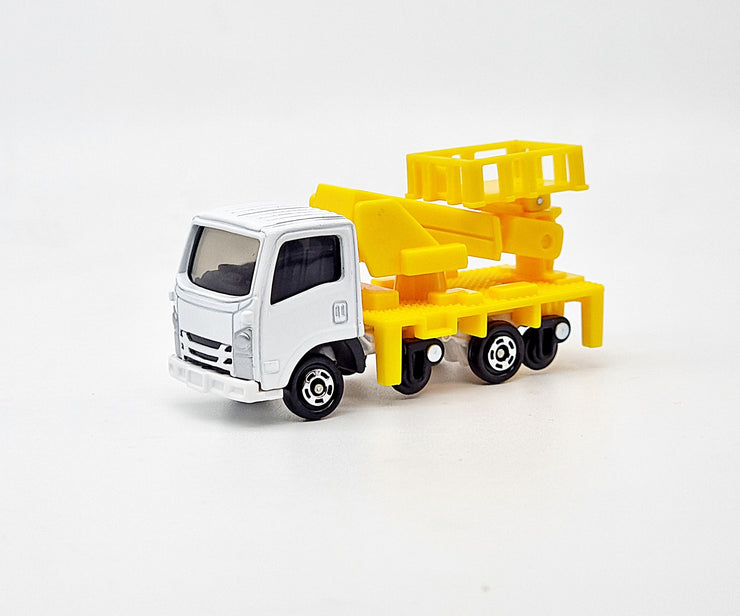 Tomica 228233 Isuzu ELF Road-Trail Vehicle