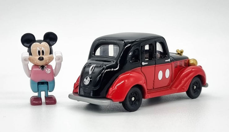 Dream Tomica No.176 Disney Motors Dream Star IV + Mickey Mouse Figure