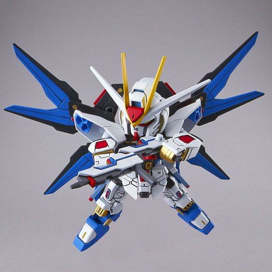 SD Gundam Ex-Standard Strike Freedom Gundam