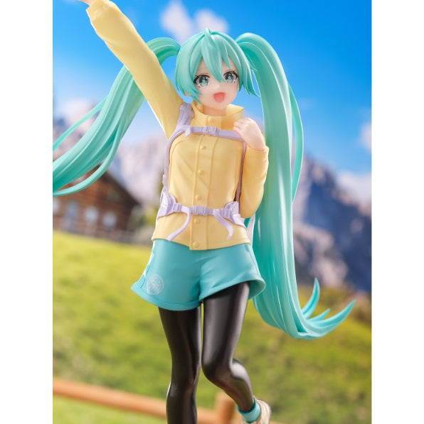 Hatsune Miku Holiday Memories Mountain Climbing