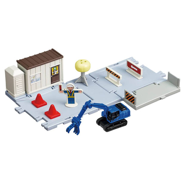 Tomica Town Road Construction Site (with Tomica and Parts Set)