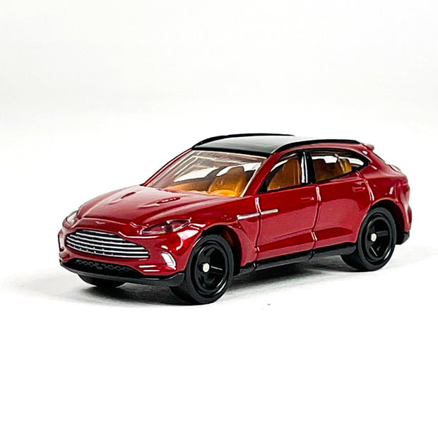 174875 Aston Martin DBX