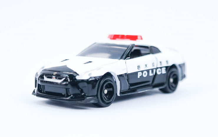 102724 Nissan GTR Police Car