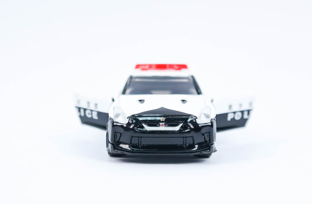 102724 Nissan GTR Police Car