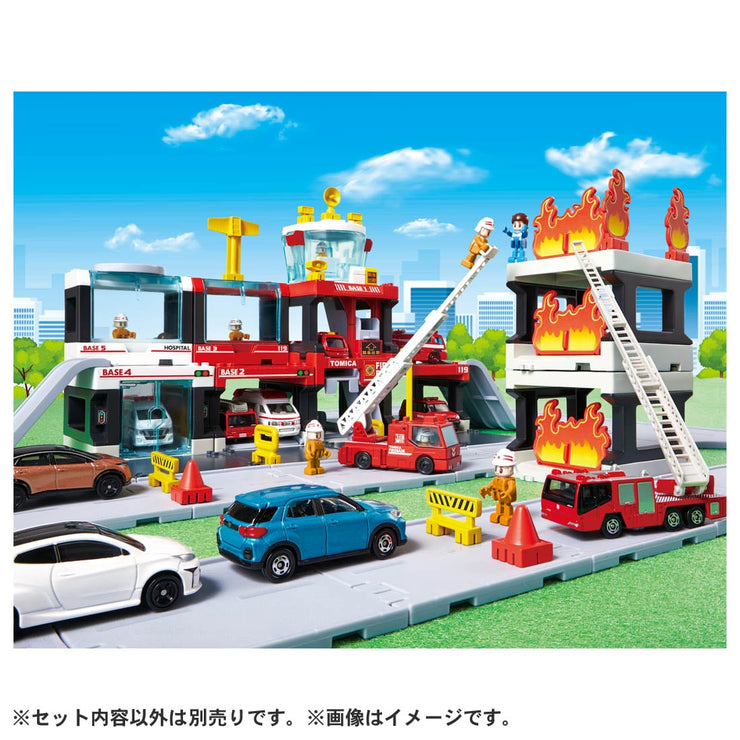 Machi Creator Tomica Town Rescue Base 22