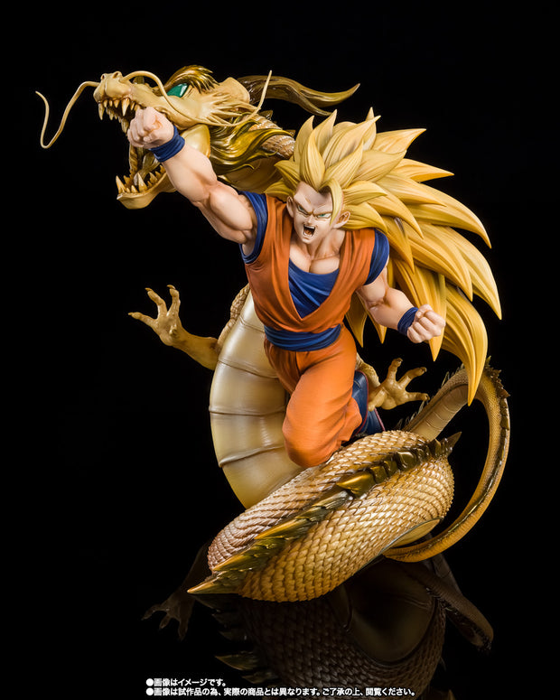 Figuarts Zero (Extra Battle) Super Saiyan 3 Son Goku Dragon Fist Explosion