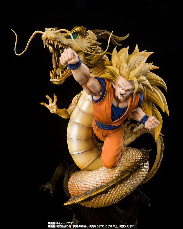 Figuarts Zero (Extra Battle) Super Saiyan 3 Son Goku Dragon Fist Explosion